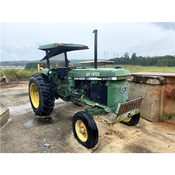 1987 JOHN DEERE 2355 Farm Tractor