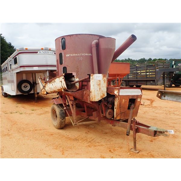 INTERNATIONAL 1150 GRINDER/MIXER (C1)