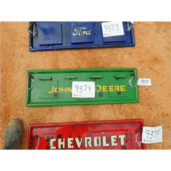 METAL JOHN DEERE TAILGATE (C6)