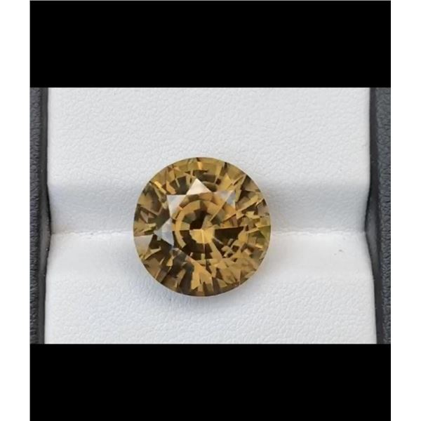 Natural Brilliant Cambodian Zircon 20.13 Cts  VVS