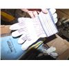 Image 4 : 22 Pairs Of Mixed Gloves