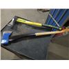 Image 1 : 2 Axe's