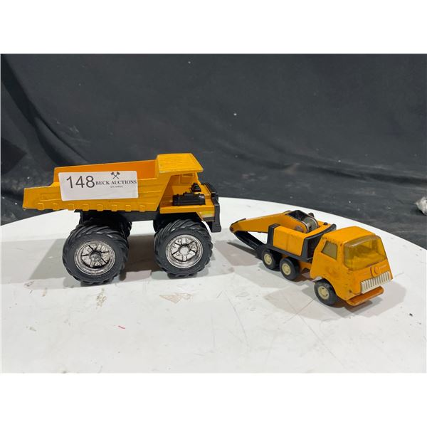 2 Collectible Semi Trucls