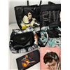 Image 2 : Elvis Luggage and Bags