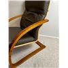 Image 2 : Ply Designs Chair