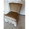 Image 1 : Velvet Accent Chair