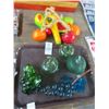 Image 1 : Lot of Art Glass and Paper Machet Fruit