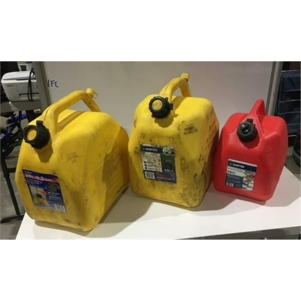 2 Diesel fuel containers 20 litre & 1 gas container 10 litre