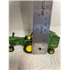 Image 2 : John Deere 4020 with Round Bailer