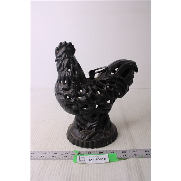 Metal Chicken Statue
