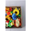 Image 2 : Assorted Vintage Kids Fisher Price Toys
