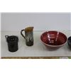 Image 3 : (3) Bowls, Pitcher, Sealable Jar