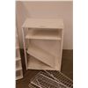 Image 4 : *White Wood and Plastic Storage Shelves