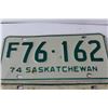 Image 2 : (3) 1974 Saskatchewan License Plates