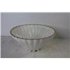 Image 4 : Large Milk Glass Bowl w/Gold Trim