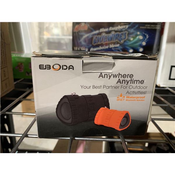 Anywhere anytime waterproof bluetooth speaker