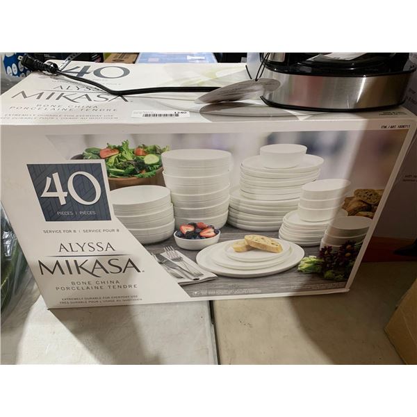 Mikasa Alyssa 40 Piece Bone China Service for 8 Dinnerware