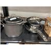 Image 1 : Kirkland Signature 9pc Cookware Set