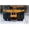 Image 8 : Norscot 1:50 scale die cast CAT 784C Tractor with Toy Haul Classic Lowboy Trailer, includes box, has