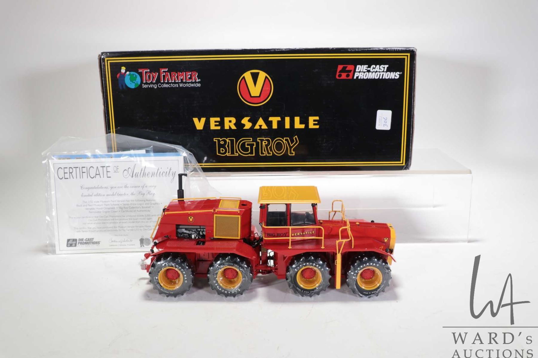 Toy Farmer Die-cast Promotions 1:32 scale Versatile Big Roy Model 1080 ...