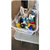 Image 2 : 2 TOTES OF ELECTRONICS AND CLEANING SUPPLIES