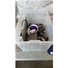 Image 9 : 2 TOTES OF ELECTRONICS AND CLEANING SUPPLIES