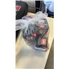 Image 8 : LOT OF NEW SOFTBALL WITH BATS AND RACKETS