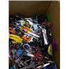 Image 3 : LARGE BOX OF ASSORTED SCISSORS