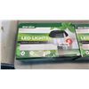 Image 2 : 2  6PK SOLAR LED GARDEN LIGHTS - 1 SEALED/NEW