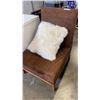 Image 1 : MICRO SUEDE ACCENT CHAIR AND SHAG PILLOW