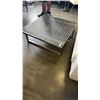 Image 2 : METAL GRATE STYLE COFFEE TABLE