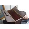 Image 4 : SAMSONITE COGNAC LEATHER BRIEFCASE/TOTE BAG, VINTAGE STEBCO TRAVEL CASE & HARTMANN BELTING LEATHER A