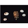 Image 2 : SERPENTINE CICADA, WHITE JADE CABOCHONS, FLOWER JADE CABOCHONS (5 PCS)