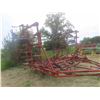 Image 5 : International 45 Vibra Shank 28' Cultivator with 2