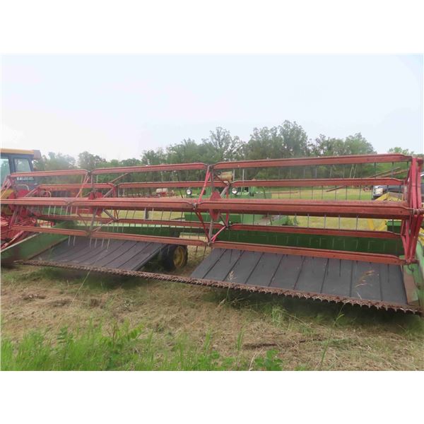 John Deere 800 Gas Swather Serial# 214194E with 20'