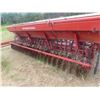 Image 8 : 2 International 310 12' Discer Seeders SA FA GA Ganged