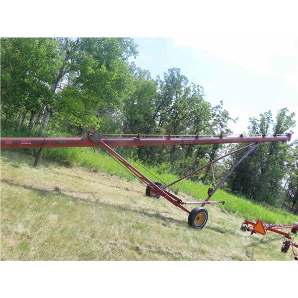 Versatile 8'' x 45' PTO Drive Auger Serial# 00500423