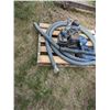 Image 2 : 5 HP Briggs and Stratton Water Pump with 2'' Hose 
