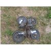 Image 1 : 4 Large Castors