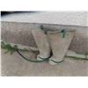 Image 1 : Jacks Whirlpool Boots Sets up to Garden Hose