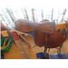 Image 2 : English Saddle, Blankets, Horse Collar, Blankets, Leg 