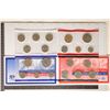 Image 1 : 2002 US MINT SET (UNC) P/D (WITH ENVELOPE)