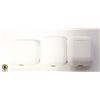 Image 1 : LOT OF 3 APPLE AIRPODS IN CHARGING CASE