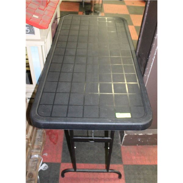 FOLDABLE TABLE 4 FOOT