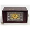 Image 1 : VINTAGE EATONS VIKING CLOCK & RADIO AS IS