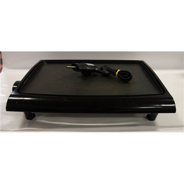 LARGE FAMILY SIZED GRIDDLE