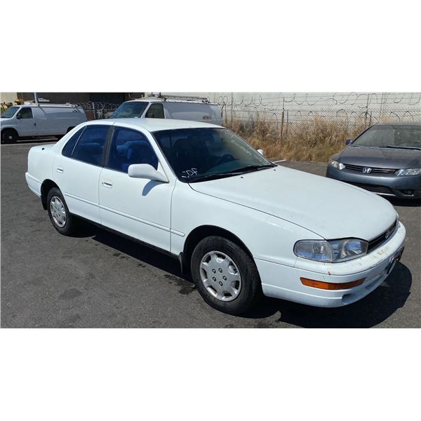 1993 Toyota Camry LE