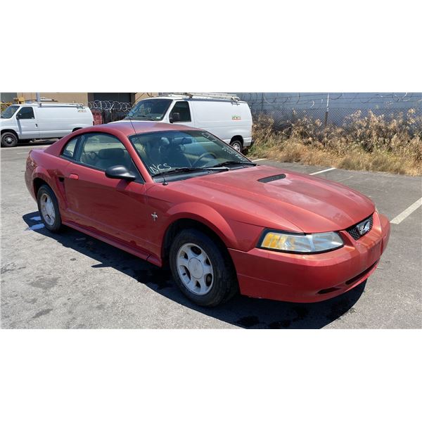 2000 Ford Mustang