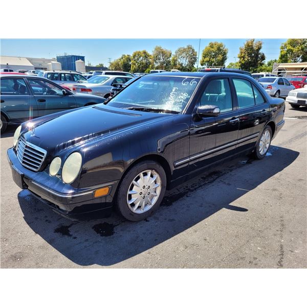 2000 Mercedes-Benz E-Class E 320