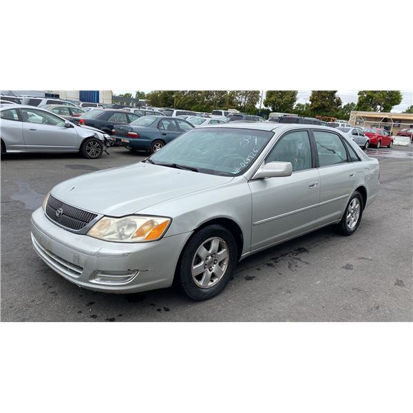2000 Toyota Avalon XL